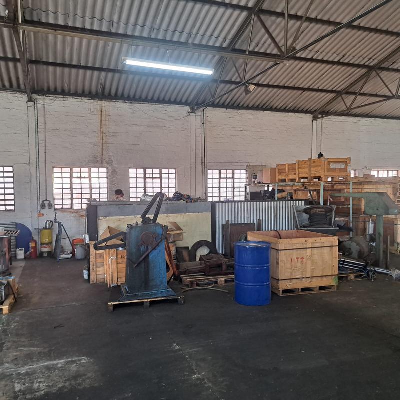 To Let Commercial Property for Rent in Neave Industrial Eastern Cape